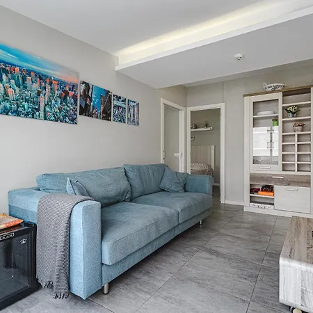 22 Avenida De Pueblos Costa Adeje (Tenerife)