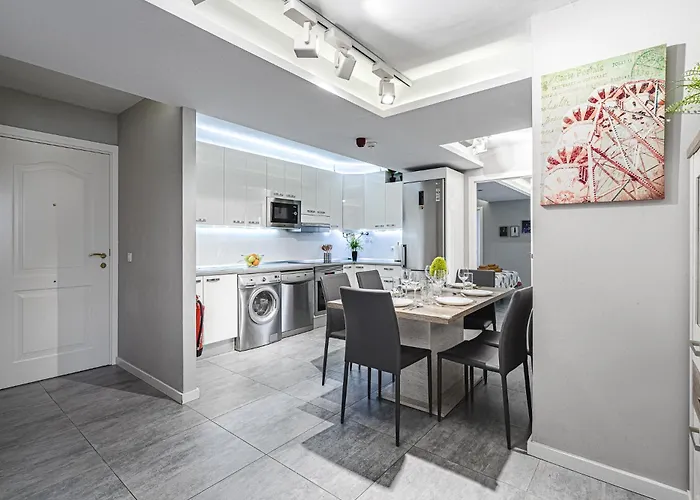 22 Avenida De Pueblos Apartament *